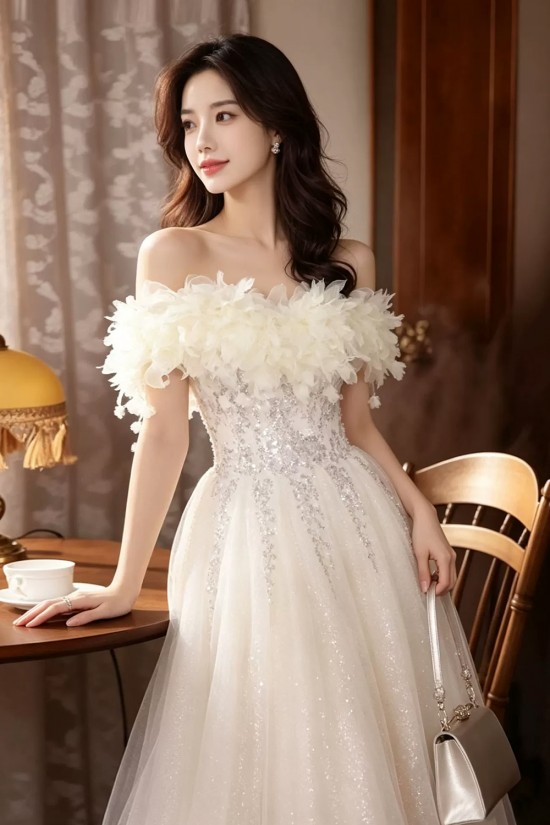A-Line Champagne Sequins Tulle Prom Dresses Formal Evening Party Dresses with 3D Flowers XP101091 A-Line Champagne Sequins Tulle Prom Dresses Formal Evening Party Dresses with 3D Flowers XP101091