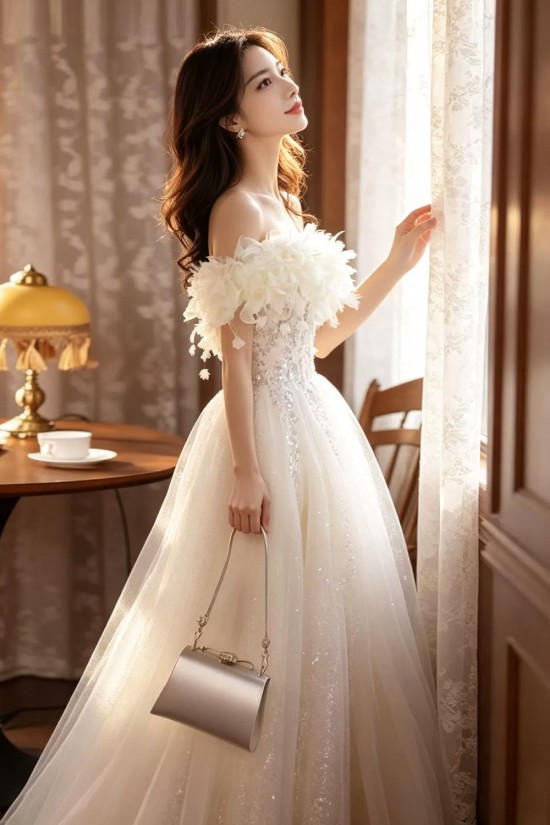 A-Line Champagne Sequins Tulle Prom Dresses Formal Evening Party Dresses with 3D Flowers XP101091 A-Line Champagne Sequins Tulle Prom Dresses Formal Evening Party Dresses with 3D Flowers XP101091